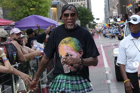 dennis rodman mini skirt|Dennis Rodman wore a skirt and walked in the。